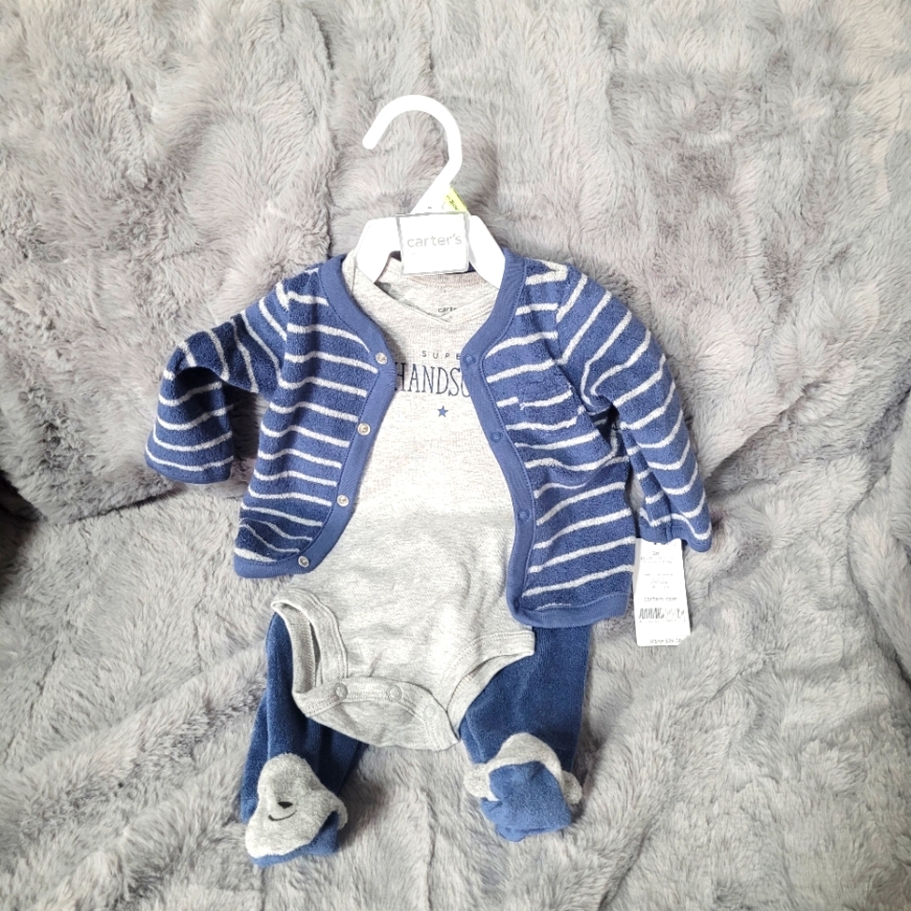 Carter's Terry cloth matching set with bear footies in 3 months